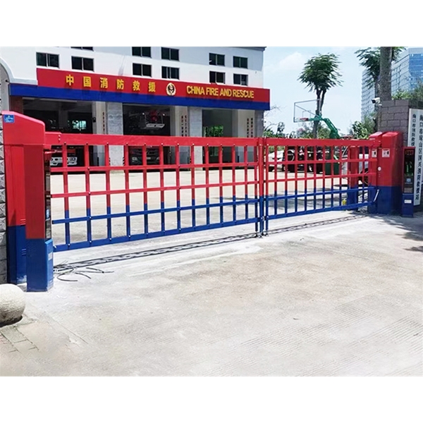 出入欄桿空降閘車牌識(shí)別一體機(jī)